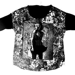 Belah & Codey Women’s Top.  Black and Gray “Never Forget who you are”. SZ XL